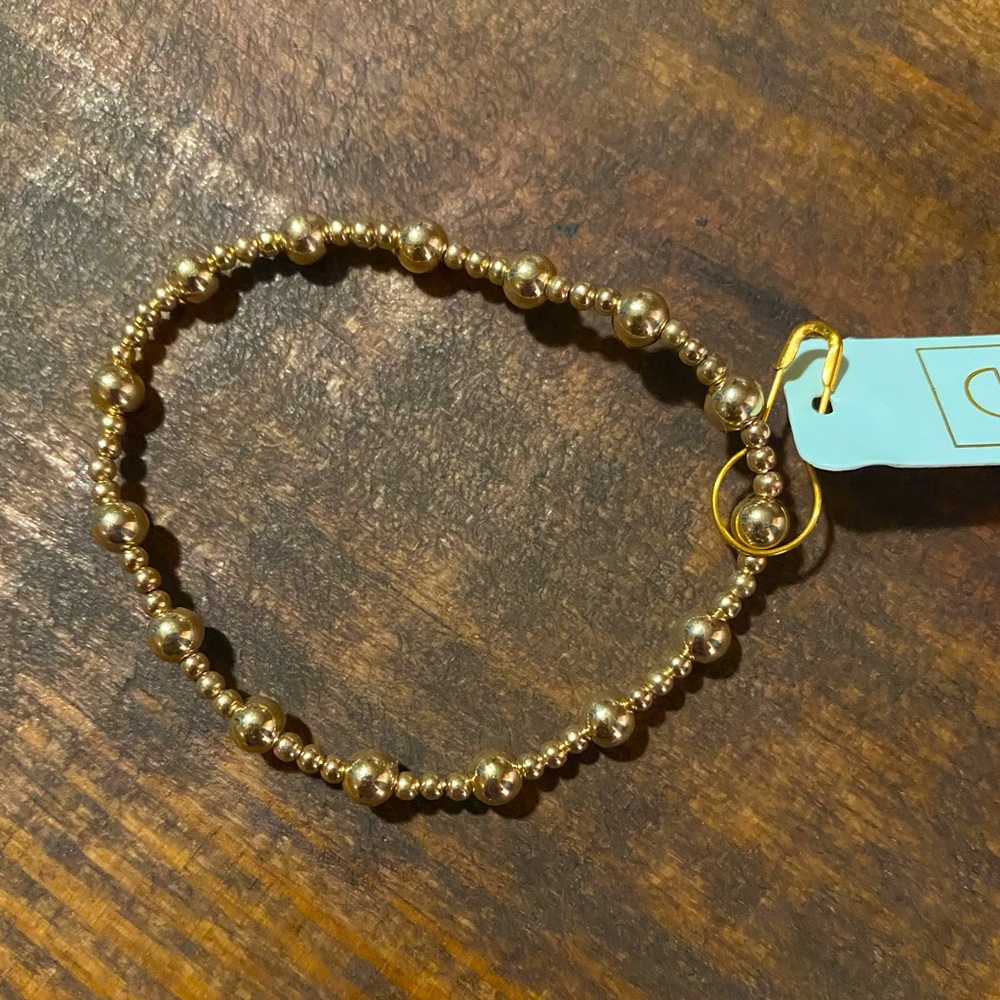 🪩🪩ENEWTON BRACELET🪩🪩